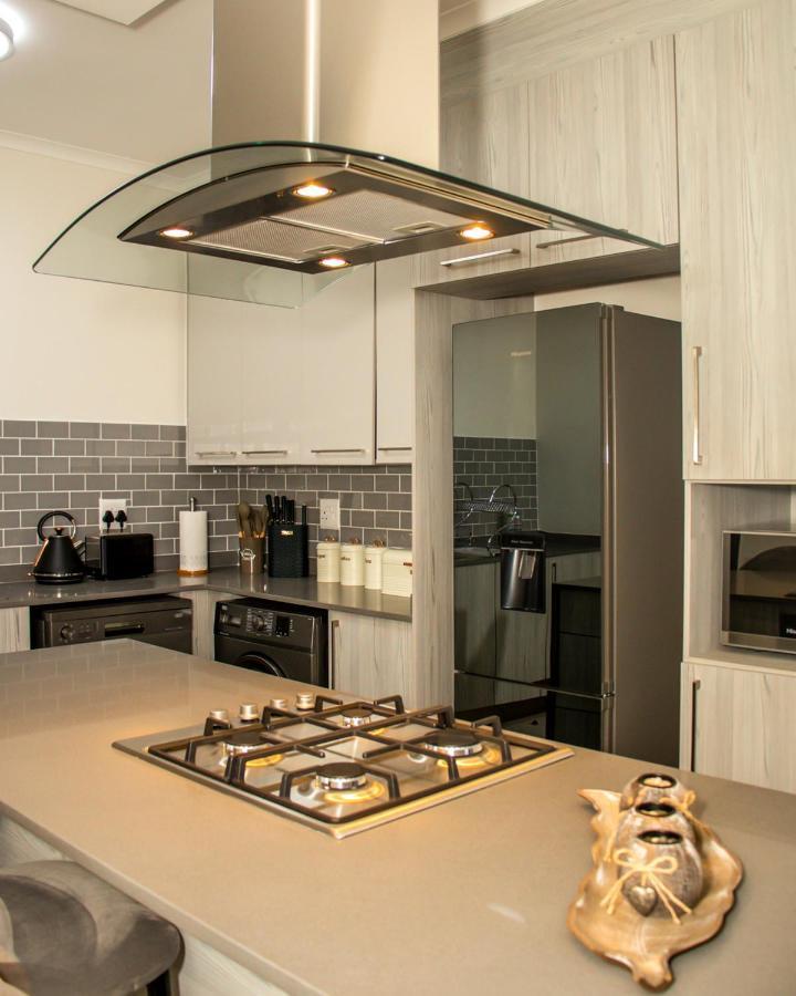 Fumo House Lifestyle Apartments Midrand Exterior photo